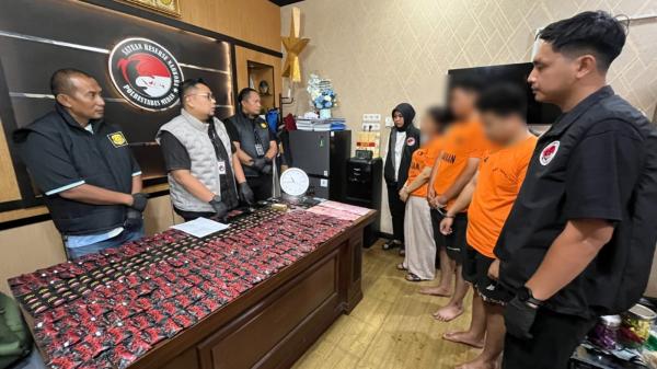 295 Pod Getar Asal Malaysia Disita di Medan, 3 Pengedar Termasuk Sejoli Diciduk