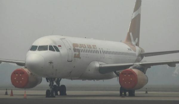 Kabut Asap Karhutla Ganggu Penerbangan di Bandara Tjilik Riwut Palangka Raya