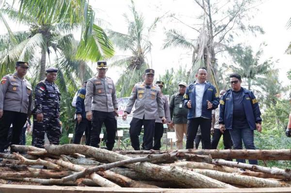 Diduga Hendak Diselundupkan ke Malaysia, 140 Ton Arang Bakau Disita Polda Riau