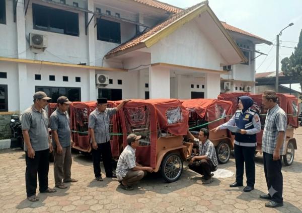 Bantuan Becak Listrik Tiba di Cianjur, Lansia Jadi Prioritas Penerima Bantuan