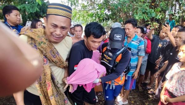 Bocah di OKU Timur Ini Ditemukan Tim SAR Gabungan Mengapung Tak Jauh dari Lokasi Tenggelam