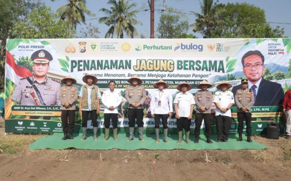 Perkuat Ketahanan Pangan, Kapolres Bondowoso Gandeng Dunia Pendidikan Kembangkan Pertanian