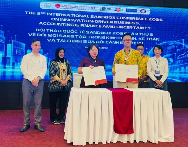 Dari Bojonegoro ke Vietnam, Dosen Unigoro Bawa Riset Kemiskinan dan Pangan ke Forum Internasional