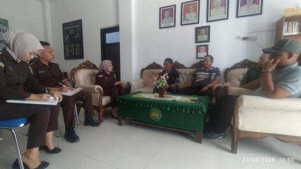 Datangi Kejaksaan Negeri Pemalang, Warga Purana Minta Pengawasan Pengelolaan Keuangan Desa