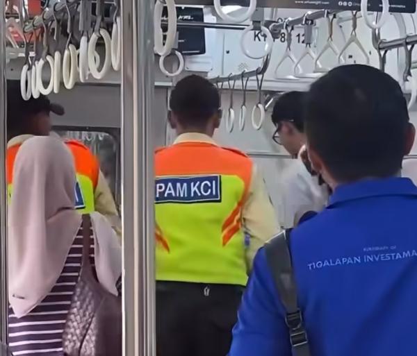 Penumpang Melahirkan di Gerbong Commuter Line Rangkasbitung–Tanah Abang di Stasiun Rawa Buntu