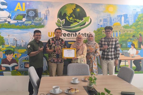 Tembus 3 Besar PTS Nasional, Universitas Esa Unggul Merekah di UI GreenMetric 2026