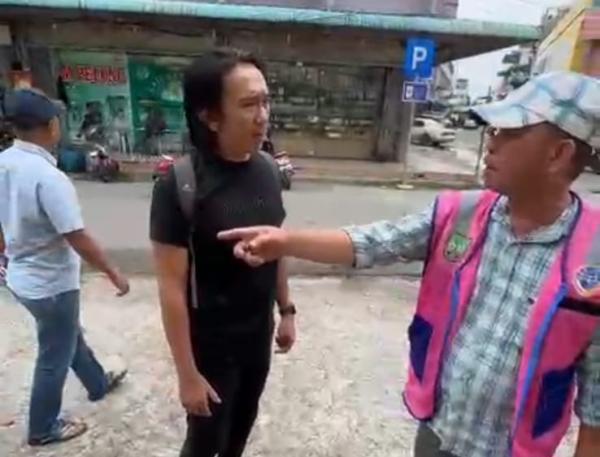 Tegur Mobil Parkir, Jukir Hotel Lovina Inn Batam Nyaris Dibacok Parang