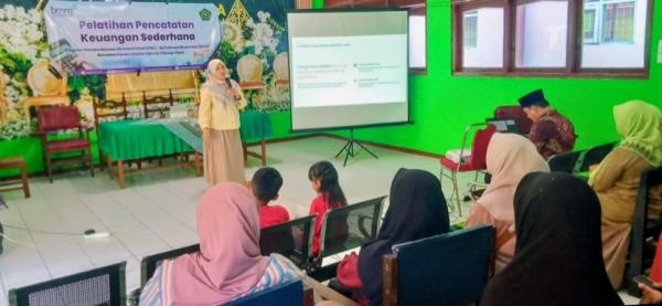 BMM dan KUA Cilacap Utara Kolaborasi Perkuat UMKM Lewat Pelatihan Keuangan