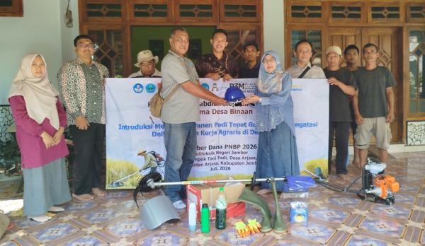 Petani Arjasa Atasi Krisis Buruh Panen dengan Mekanisasi