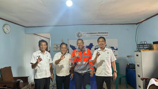 Sisir Desa Terpencil, Program Pelita Sulbar Galang Dukungan BUMN Salurkan Listrik Gratis