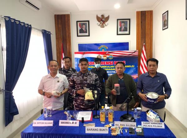 Penyergapan Pesisir Polman, Lanal Mamuju Amankan Ratusan Gram Ketamine dan Pil Koplo