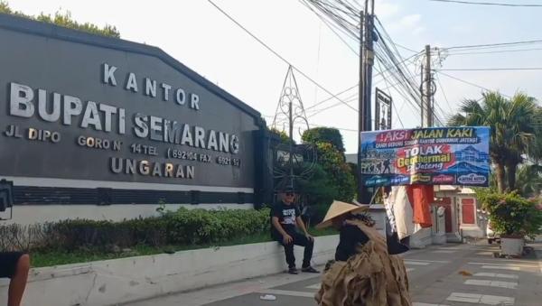 Tolak Rencana Pengeboran Geothermal, Ratusan Warga Geruduk Kantor Bupati Semarang
