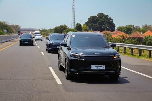 Uji Coba Perjalanan Lintas Jawa-Bali Buktikan Keunggulan Teknologi PHEV Masa Kini