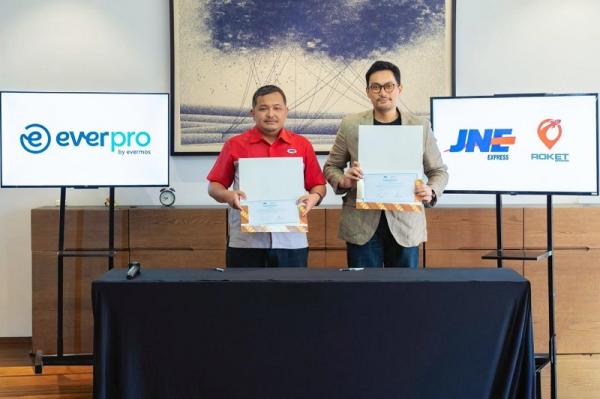 UMKM Kini Bisa Kelola Chat Pelanggan Lebih Mudah, Ada Fitur CRM dan WhatsApp Terintegrasi