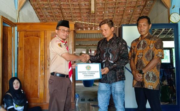 Aksi Kemanusiaan Pramuka Tawangharjo, Salurkan Bantuan untuk Korban Kebakaran di Tarub dan Godan