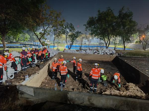 Dugaan Air Limbah di Kawasan Industri PIER, Saluran Drainase Dibersihkan