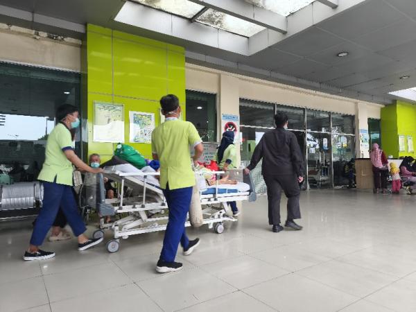 RSUD Kabupaten Bekasi Kebakaran, 6 Pasien ICU Dievakuasi akibat Asap Tebal