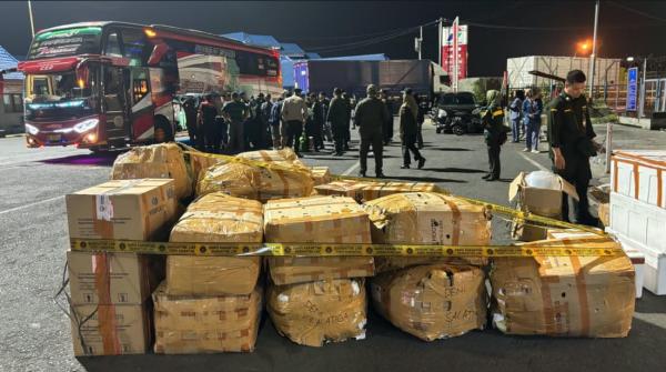 Balai Karantina dan Petugas Gabungan Temukan Ayam, hingga 1 Ton Selada Tanpa Sertifikat