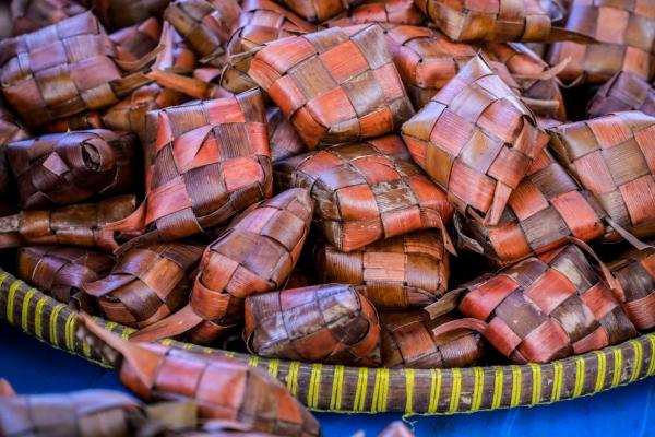 Kupat Landan Banjarnegara, Ketupat Merah Warisan Leluhur yang Kini Terancam Punah