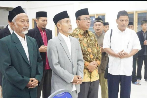 Memelihara Sanad Keilmuan Gontor, Perjalanan Panjang PP Baitul Arqom Jember Mengabdi untuk Umat