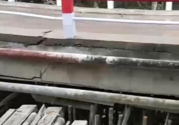 Baru 40 Hari Diresmikan, Jembatan Garuda Merah Putih Musi Rawas Patah Usai Dilintasi Tronton 36 Ton