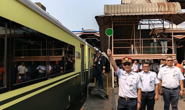 HUT ke-81 KAI, Argo Merbabu Hadirkan Vintage Livery yang Terinspirasi Kereta Seri ABL-9000