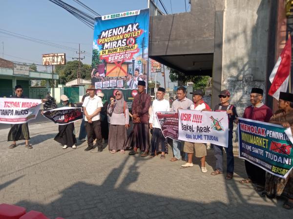 Warga Tiudan Gondang Tolak Keras Rencana Gerai Miras, Disinyalir Ada 7 Titik