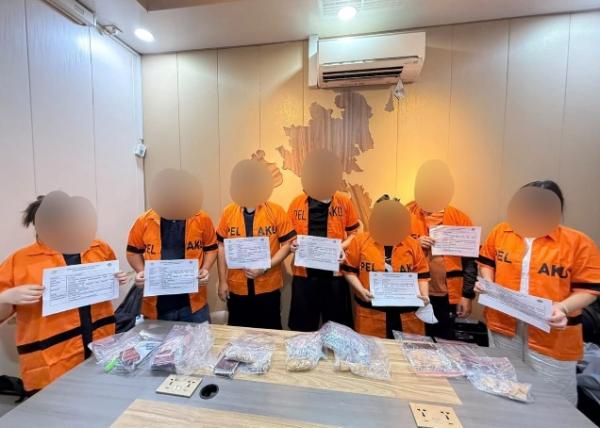 Bea Cukai Batam Gagalkan Penyelundupan 11,3 Kg Bubuk Mengandung Emas ke Singapura