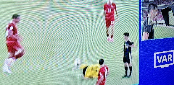 Timnas Indonesia vs Malaysia 0-0 di Babak Pertama, Tom Haye Kartu Merah Usai VAR, Misi Menang Berat