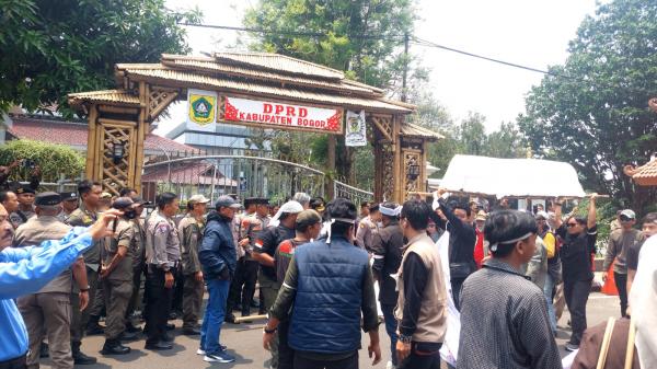 KPK Didesak Segera Tuntaskan Kasus Dugaan Korupsi Upah Pungut di Kabupaten Bogor