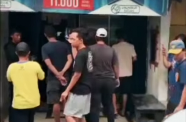 Digerebek Warga, Penjual Toko Tramadol di Pondok Aren Kabur