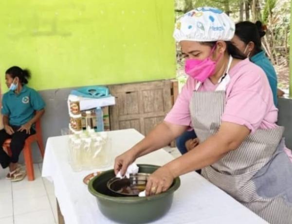 Manfaatkan Kekayaan Alam NTT, Pelatihan VCO Cetak Kreativitas dan Kemandirian Tani