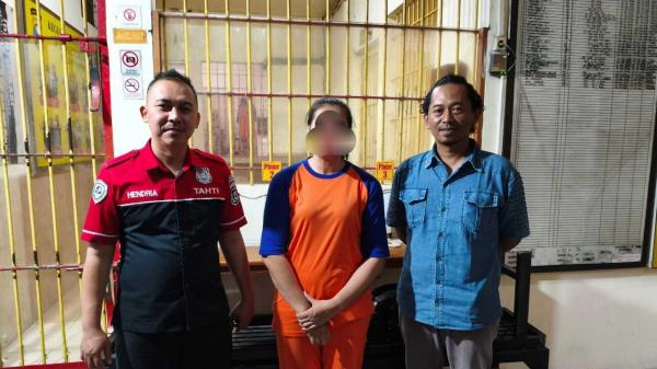 Wanita di Jombang Jadi Tersangka Pencurian Barang Tetangga Senilai Rp46 Juta, Ditahan Polisi!