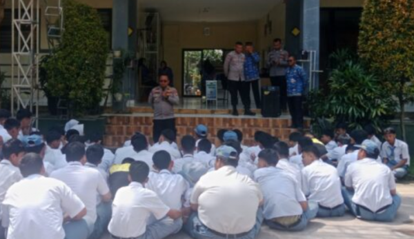 Sering Bolos dan Tawuran, Siswa SMA/SMK di Banten Bakal Dikirim ke Barak TNI