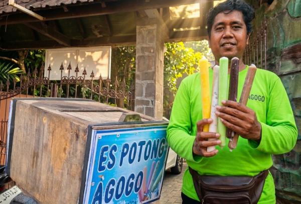 Dari Kehilangan Pekerjaan ke Usaha Mikro, Mengurai Tantangan Ekonomi Informal Jatim