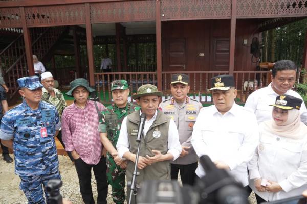 Datangi Rumah Runding Restorasi, Menhut : Penanganan Karhutla Harus Bersama