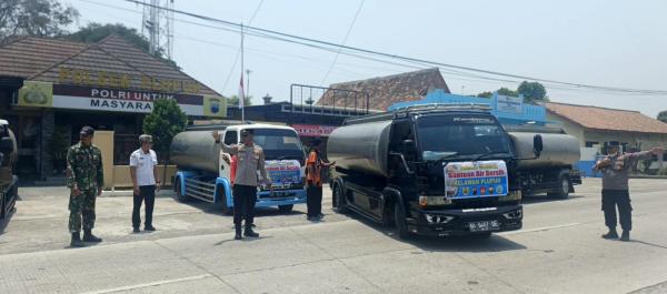 Hujan Belum Hentikan Krisis Air Sragen, Relawan Plupuh Kirim 5 Tangki