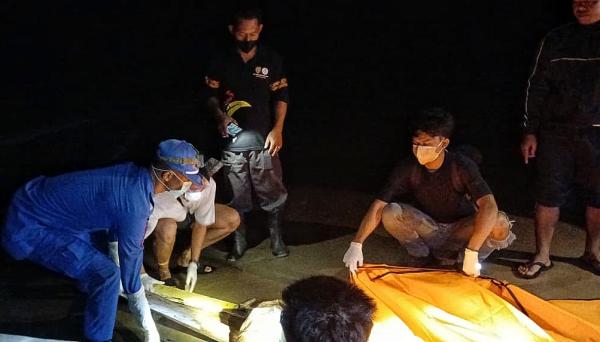Ditpolairud Polda Kalteng Evakuasi Jenazah Tanpa Identitas Diduga Korban Km Virgo Transport 8
