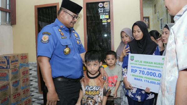 Safrizal Sampaikan Pesan Duka Mendagri kepada Petugas Damkar Pangkep