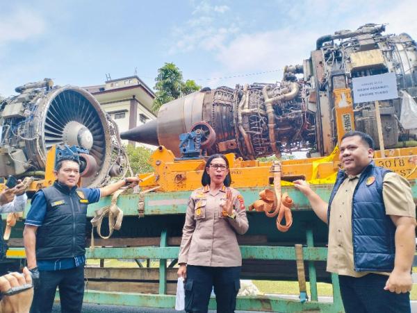 Polda Kepri Bongkar Impor Ilegal 3 Mesin Pesawat Bekas Senilai Rp30 Miliar