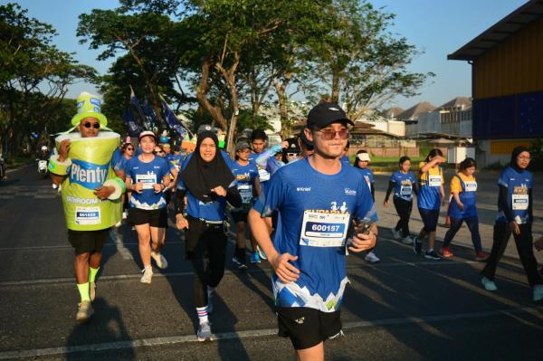 Dukung Kelestarian Lingkungan, Plenty Tissue Bagikan Bibit Pohon di Suparma Run 2026