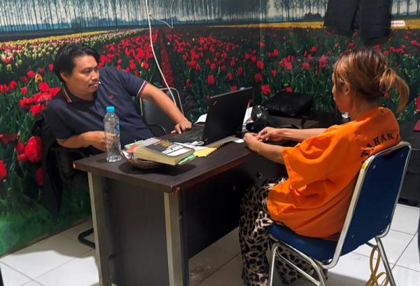 Pesan di  MiChat Ternyata Waria,  Pemuda Sukajadi Diperas Usai Tolak Kencan