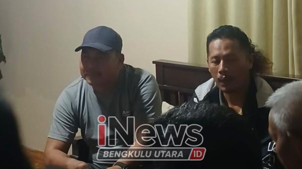 Berduaan dengan Perangkat Desa, Kades di Bengkulu Utara Digrebek Warga