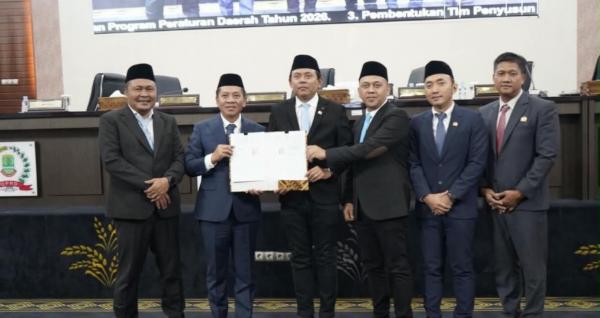 APBD Perubahan Karawang 2026 Disepakati, Bupati Aep : Fokus Kesejahteraan Masyarakat