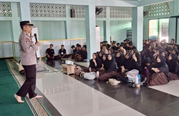Bullying Bukan Candaan, Siswa MAN 2 Malang Dibekali Cara Kenali Perundungan