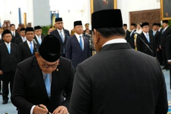 Dudung Abdurachman Resmi Jadi Menko Polkam, Gantikan Djamari Chaniago