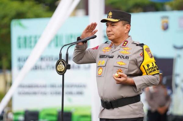 BREAKING NEWS Mutasi Kapolda Riau, Irjen Arman Achdiat Gantikan Herry Heryawan
