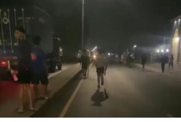 Konvoi Perguruan Silat Bentrok dengan Warga di Sidoarjo, Seorang Pemuda Dikeroyok hingga Luka
