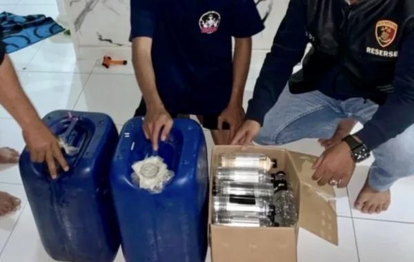 Polres Malang Sita 2.826 Botol Miras, Arak hingga Trobas Diangkut