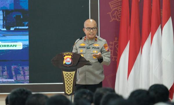 Irjen Pol Hengki Pegang Tongkat Komando Kapolda Jabar Gantikan Irjen Pipit Rismanto